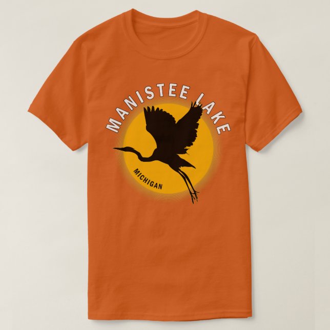 Camiseta Lago Manistee en Michigan Heron Sunrise (Diseño del anverso)