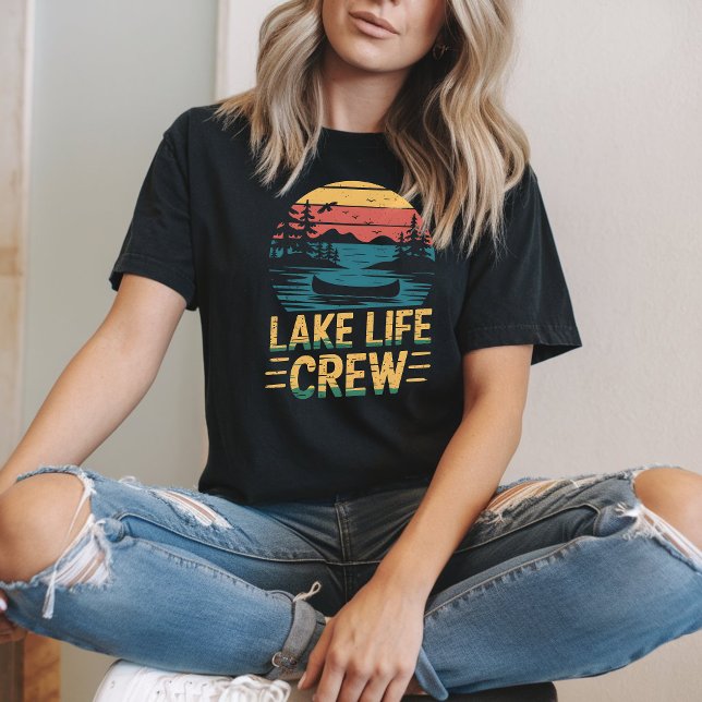 Camiseta Lake Life Crew Retro Sunset - Summer Lake Vibe (Subido por el creador)