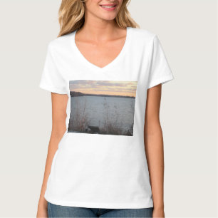 Camiseta Lake Shore Sunset Womens V-Neck T-Shirt