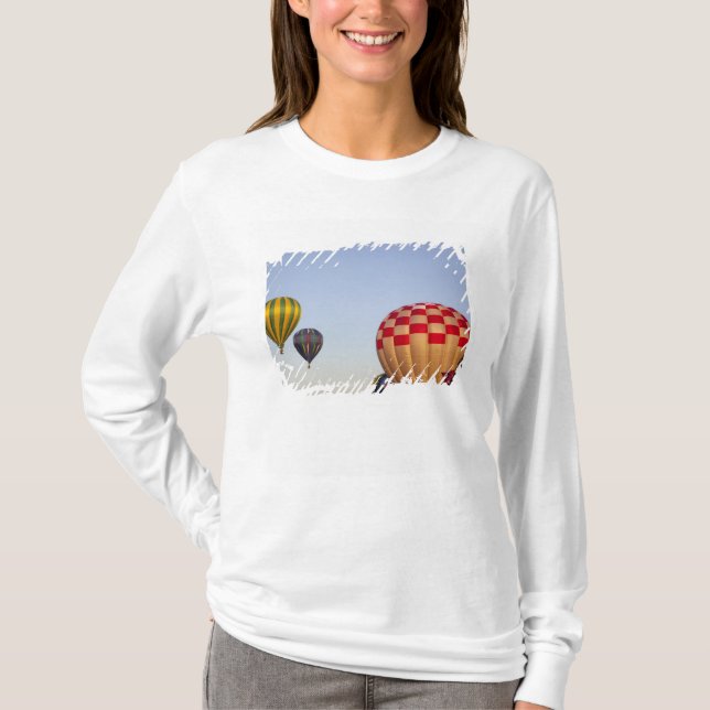 Camiseta Lanzando globos aerostáticos (Anverso)
