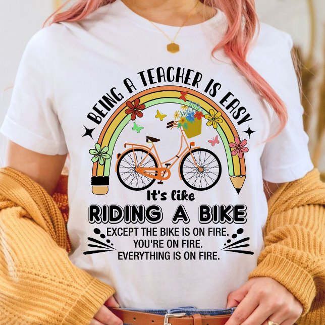 Camiseta lápiz arco iris Apreciación del profesor, profesor (Being A Teacher is Easy, It's Like Riding A Bike shirt, personalized teacher shirt, teacher gift )