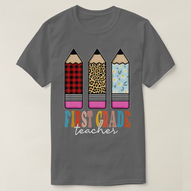 Camiseta Lápiz De Leopardo Funny De Primer Grado Del Profes (Diseño del anverso)