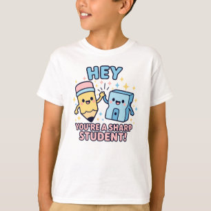 Camiseta Lápiz y sacapuntas “Estudiante Agudo” Kawaii