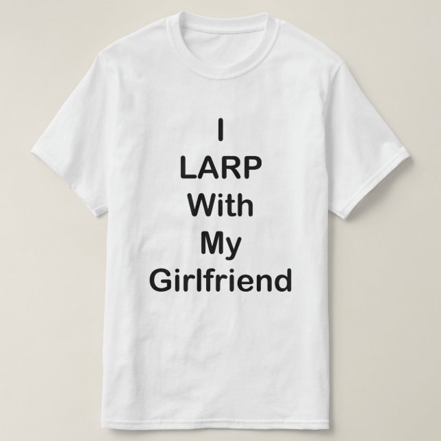 Camiseta LARP Con Mi Novia (Diseño del anverso)