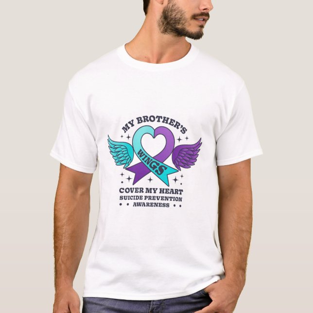 Camiseta Las alas de mi hermano cubren mi prevención del su (Anverso)