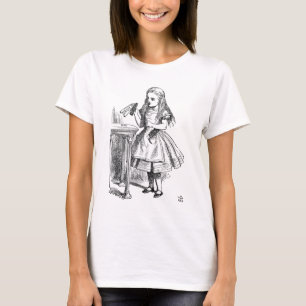 Camiseta Las aventuras de Alicia Vintage en el país de las 