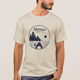 Camiseta Las aventuras Kayaking aguardan con el ilustracion