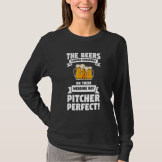 Camiseta Las cervezas lucían hermosas en su jarra del día d