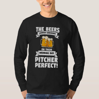 Camiseta Las cervezas lucían hermosas en su jarra del día d