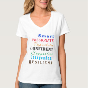 Camiseta Las cualidades de las grandes mujeres divertidas c