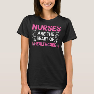 Camiseta Las Enfermeras Son El Corazón De La Salud