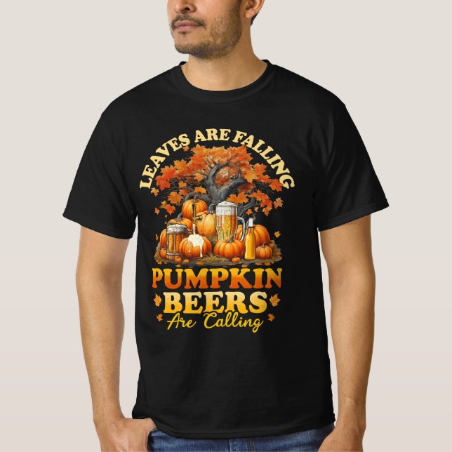 Camiseta Las hojas de cerveza de Halloween están cayendo (Anverso)