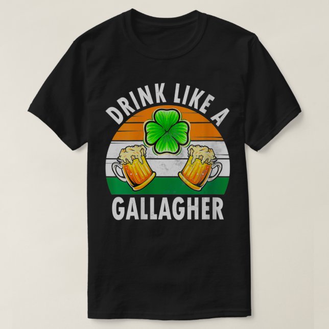 Camiseta Las Mujeres Beben Como Un Gracioso San Patricio De (Diseño del anverso)