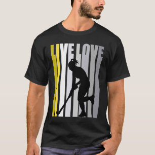 Camiseta Las mujeres encantadoras viven en el campo de amor