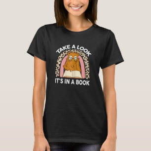 Camiseta Las Mujeres Miran Su Obra En Un Libro Leyendo Arco