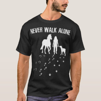 Camiseta Las mujeres nunca caminan solas Perro Caballos mon