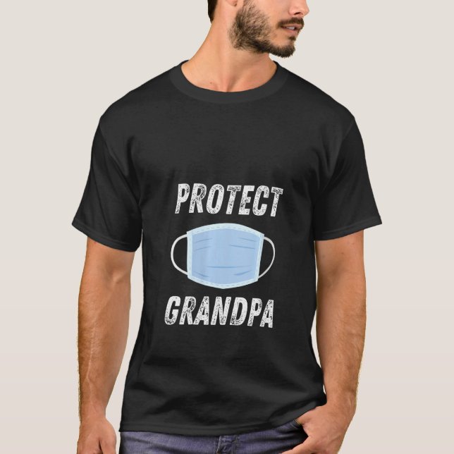 Camiseta Las mujeres protegen al abuelo frente a la mascara (Anverso)