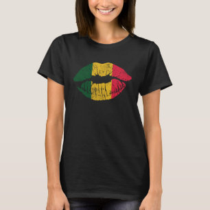 Camiseta Las mujeres reggaen besando los labios bandera ras