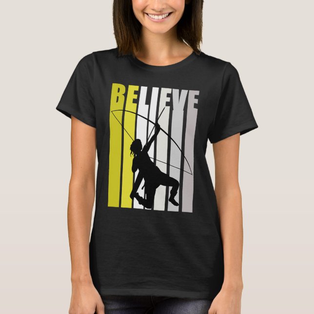 Camiseta Las mujeres retro amarillas creen que el tiro con  (Anverso)