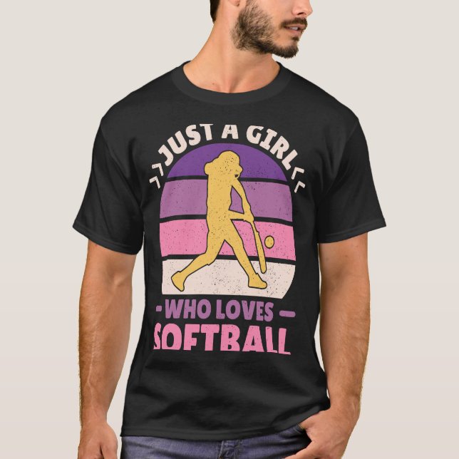 Camiseta Las mujeres retro que juegan el softball solo son  (Anverso)