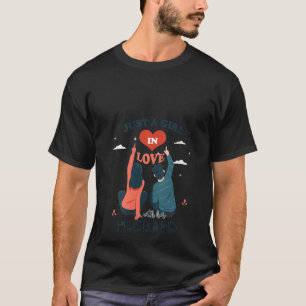 Camiseta Las Mujeres Sólo Una Chica Enamorada De Su Esposo
