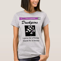 Las mujeres trotan pollos con casas de duckpin
