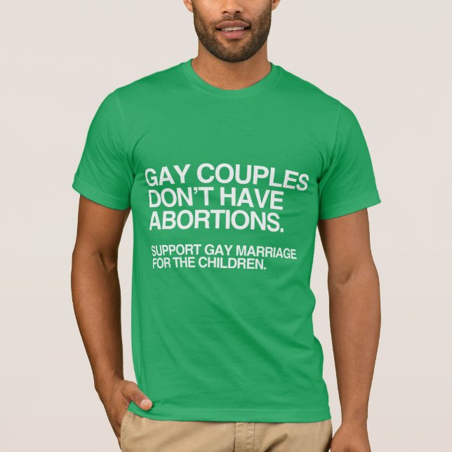 Camiseta LAS PAREJAS GAYS NO TIENEN ABORTOS -.png (Anverso)
