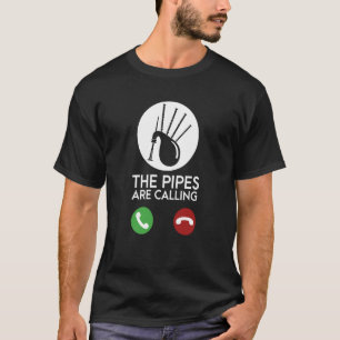 Camiseta Las tuberías llaman jugador escocés de pipa