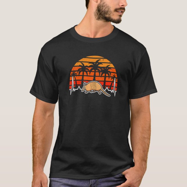 Camiseta Latido Retro de Armadillo   (Anverso)