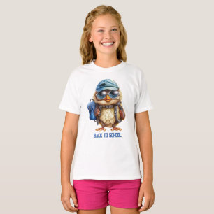Camiseta Lechuza sabia con mochila azul, gorras y un lazo d