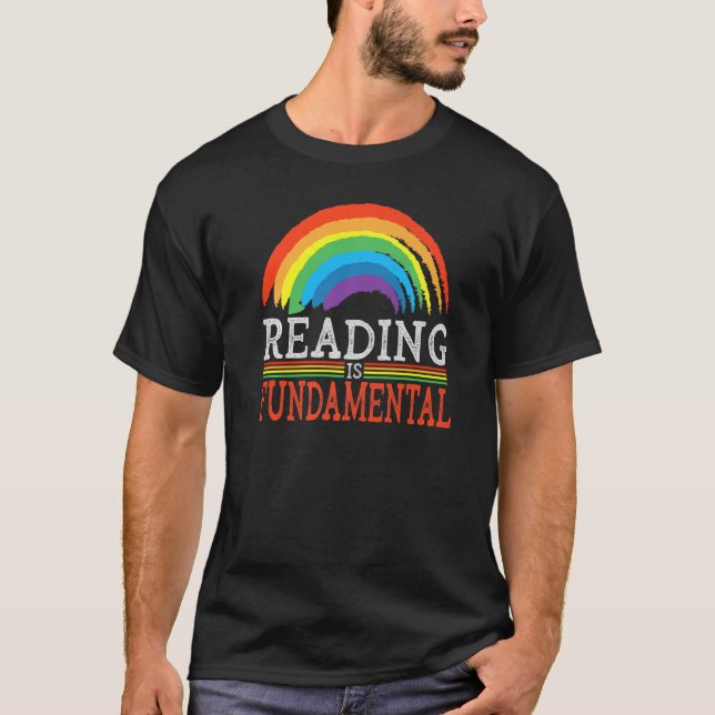 Camiseta Leer es fundamental para la literatura geek litro  (Anverso)