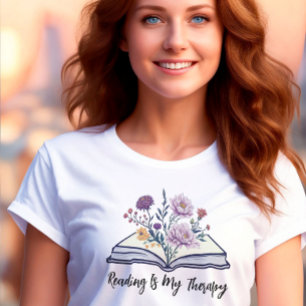 Camiseta Leer es mi terapia, flor silvestre Boho y libro