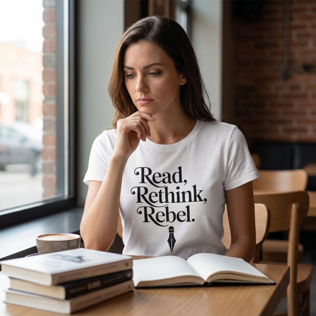 Camiseta Leer Repensar Tipografía Rebelde Imprimir (Subido por el creador)