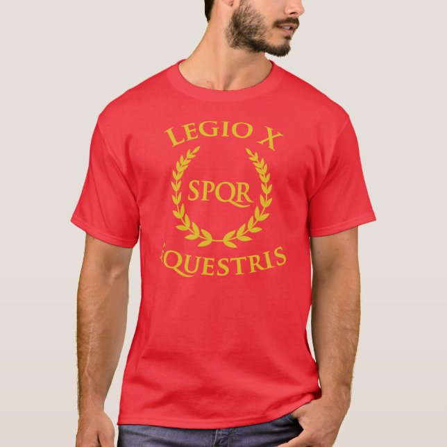 Camiseta Legio X Ecuestris Rojo con Oro (Anverso)