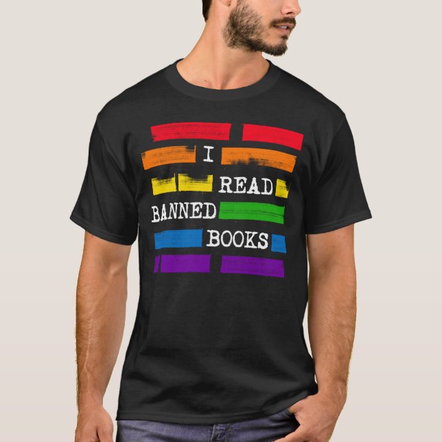 Camiseta Leí Libros Prohibidos Arcoiris Redactado (Anverso)