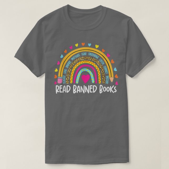 Camiseta Leí libros prohibidos Lectores del Arcoiris leyend (Diseño del anverso)