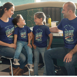 Camiseta Lejos de la familia personalizada del lema Man Ret