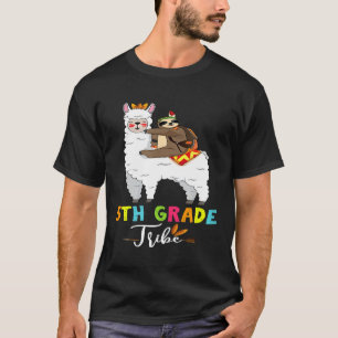 Camiseta Lema de la tribu de quinto grado montando llamada 