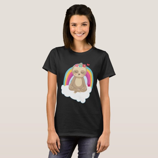 Camiseta Lema pacífica meditando silenciosamente en una nub (Anverso completo)