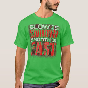 Camiseta Lento es suave y suave es el texto rojo y blanco r