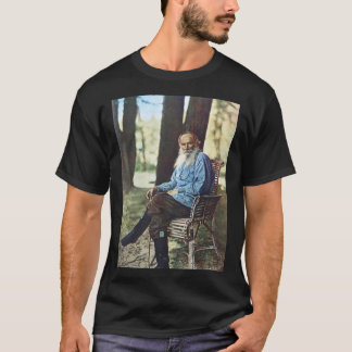 Camiseta Leo Tolstoy Classic T-Shirt