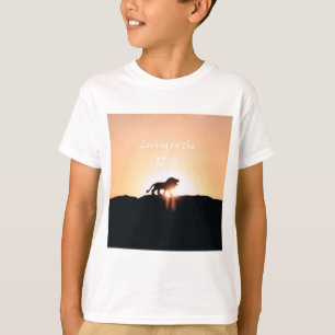 Camiseta León al atardecer Viviendo en el EDGE
