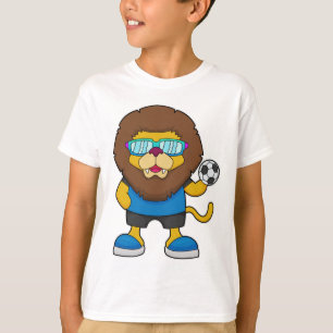 Camiseta León como jugador de fútbol con fútbol