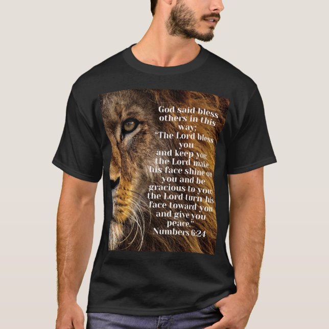 Camiseta León de Judá Jesús Revelación Biblia Verse (Anverso)
