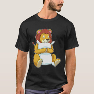 Camiseta León durmiendo con almohada