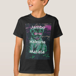 Camiseta León verde con gafas rosas "Hakuna Matata" Arte