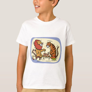Camiseta León y tigre que juegan a ajedrez