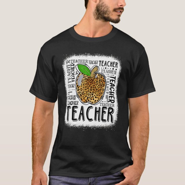 Camiseta Leopard Apple Teacher Typography de vuelta a la es (Anverso)