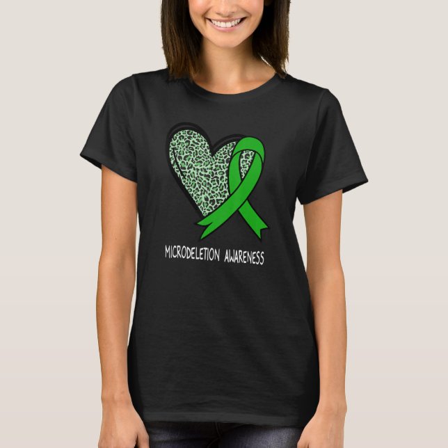 Camiseta Leopard Heart Microdeletion Awareness Green Ribbon (Anverso)