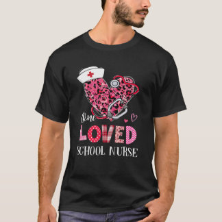 Camiseta Leopard Heart One Loved School Nurse Valentines Da